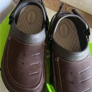 CROCS Black and Brown Sandals with Ventilation and Heel Strap m_6868689ab14a06623d98c411.jpg main image 4